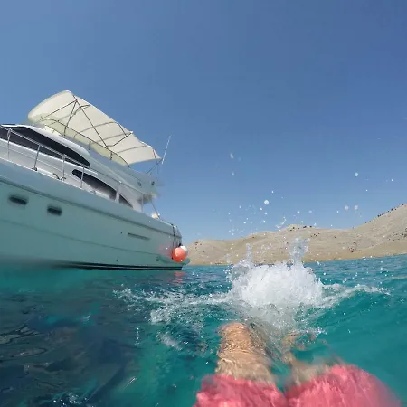 Motoryacht Paradise 2 *